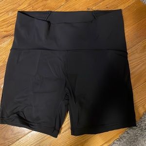 Lululemon bike shorts